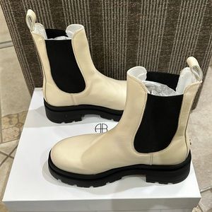 NWT’s Anine Bing Justine Boots - Ivory size 37